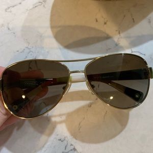 Coach aviator style sunglasses with case